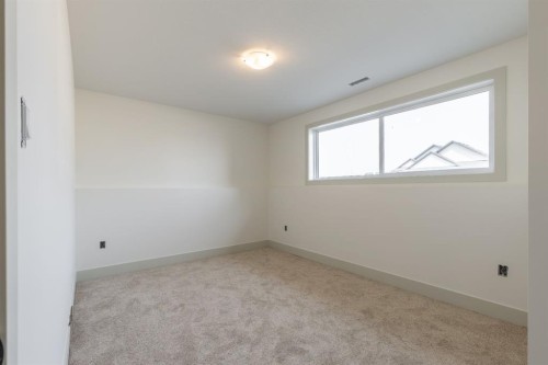 902 Willow Lane, Fort Macleod, AB - Indoor Photo Showing Other Room