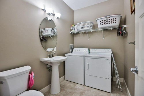 535 Keystone Chase West, Lethbridge, AB 