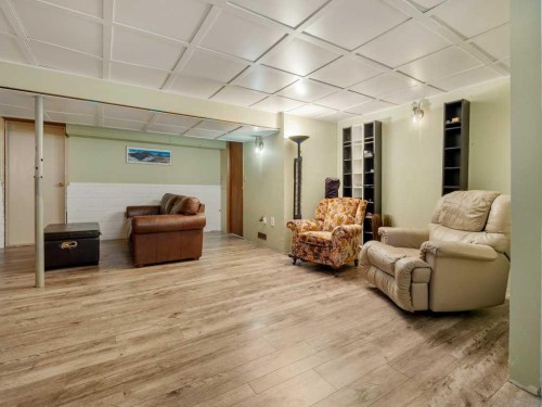 66 Pheasant Road North, Lethbridge, AB - Indoor