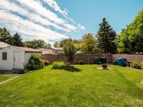 66 Pheasant Road North, Lethbridge, AB - Outdoor