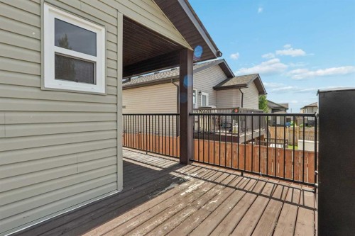 136 Mt Sundance Crescent West, Lethbridge, AB - Outdoor With Deck Patio Veranda With Exterior