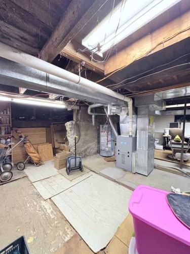 737 2 Street West, Cardston, AB - Indoor