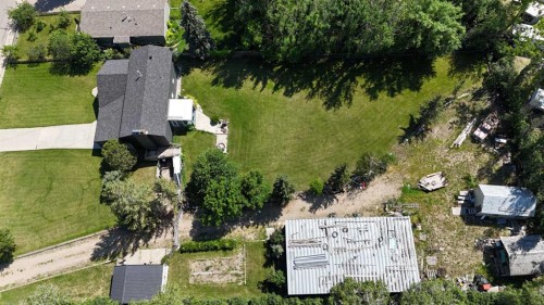 737 2 Street West, Cardston, AB - Outdoor