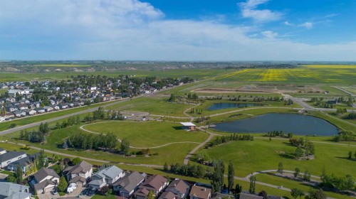 187 Cougar Way North, Lethbridge, AB 