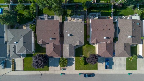 187 Cougar Way North, Lethbridge, AB 