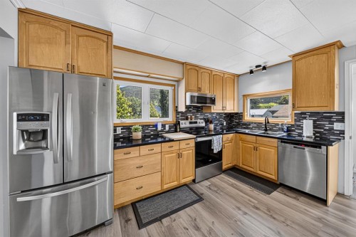 1809 129 Street, Blairmore, AB 