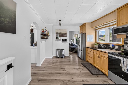 1809 129 Street, Blairmore, AB 