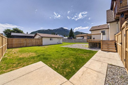 1809 129 Street, Blairmore, AB 