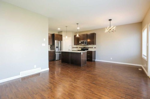 59 Lasalle Road West, Lethbridge, AB - Indoor Photo Showing Kitchen