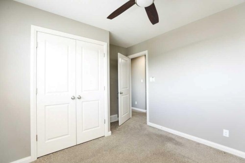 59 Lasalle Road West, Lethbridge, AB - Indoor Photo Showing Other Room