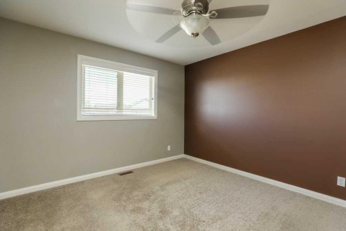 59 Lasalle Road West, Lethbridge, AB - Indoor Photo Showing Other Room
