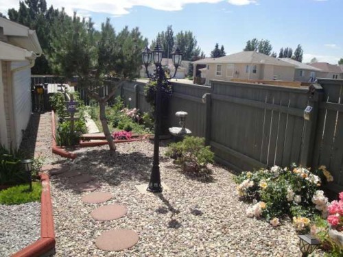 94 Heritage Lane West, Lethbridge, AB - Outdoor
