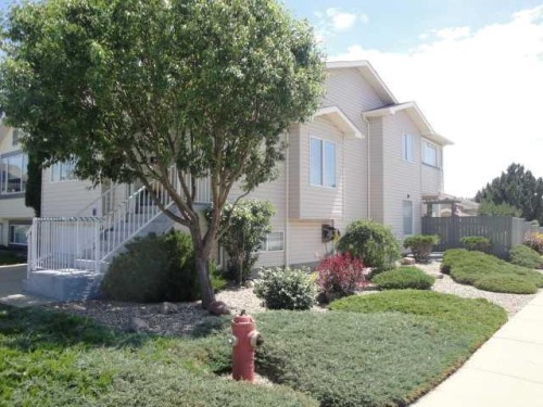 94 Heritage Lane West, Lethbridge, AB - Outdoor