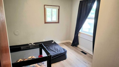 1815 1 Avenue North, Lethbridge, AB - Indoor Photo Showing Other Room