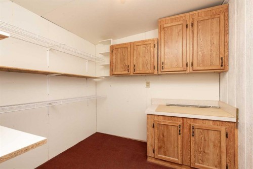 2921 29 Street South, Lethbridge, AB 