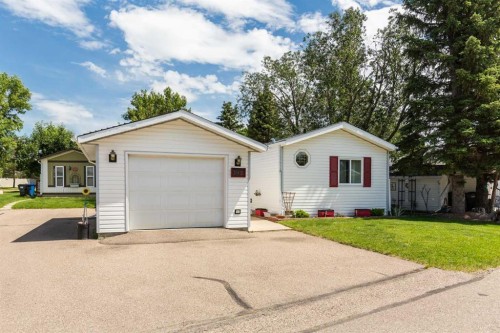 2921 29 Street South, Lethbridge, AB 