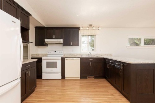 2921 29 Street South, Lethbridge, AB 