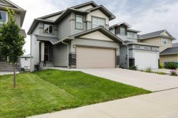 567 Moonlight Lane WESTLethbridge, AB T1J 5M1