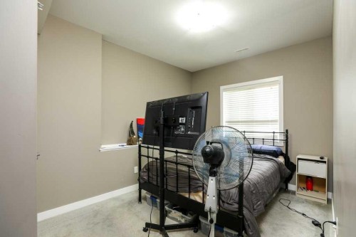567 Moonlight Lane West, Lethbridge, AB - Indoor