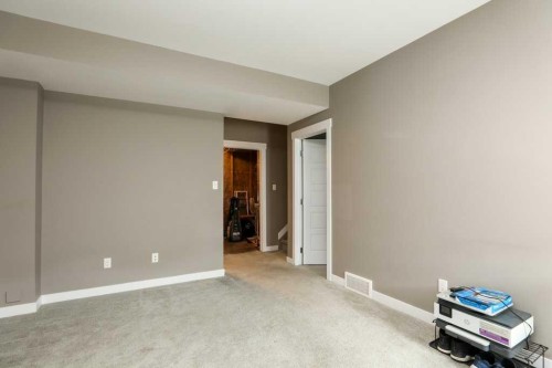 567 Moonlight Lane West, Lethbridge, AB - Indoor Photo Showing Other Room