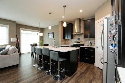 567 Moonlight Lane West, Lethbridge, AB - Indoor Photo Showing Other Room