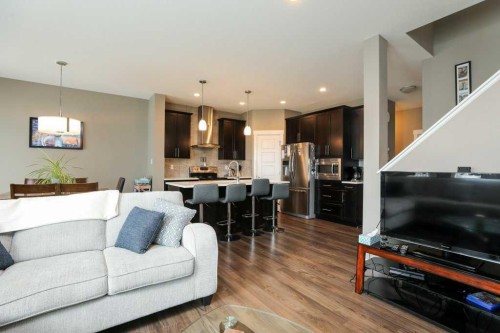 567 Moonlight Lane West, Lethbridge, AB - Indoor Photo Showing Living Room