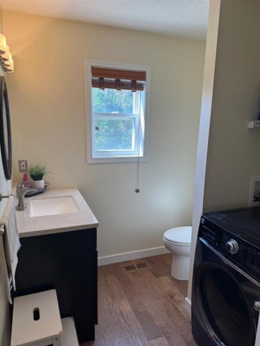 34 Riverbrook Close West, Lethbridge, AB - Indoor