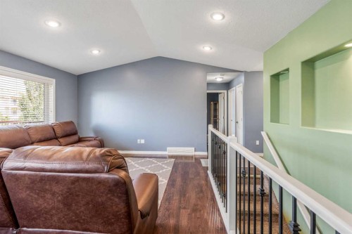 350 Mt Sunburst Way West, Lethbridge, AB - Indoor