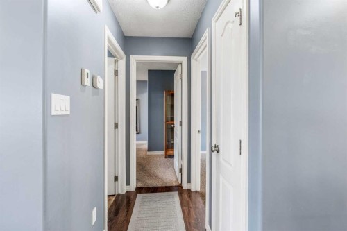 350 Mt Sunburst Way West, Lethbridge, AB - Indoor Photo Showing Other Room