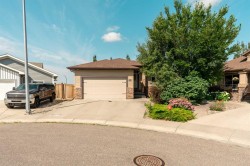 350 Mt Sunburst Way WESTLethbridge, AB T1K 3J9