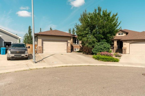 350 Mt Sunburst Way West, Lethbridge, AB - Outdoor