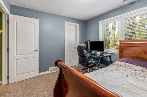 350 Mt Sunburst Way West, Lethbridge, AB - Indoor