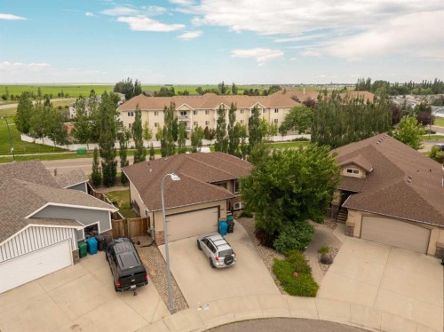 350 Mt Sunburst Way West, Lethbridge, AB - Outdoor