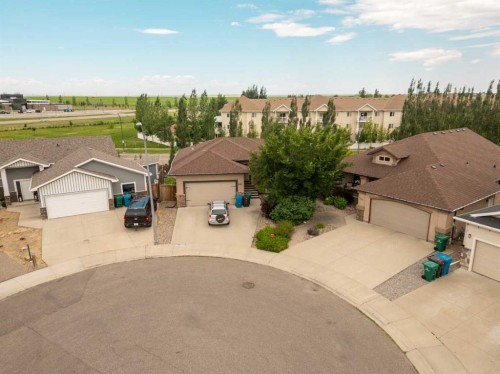350 Mt Sunburst Way West, Lethbridge, AB - Outdoor