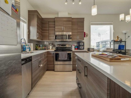 354 Mildred Dobbs Boulevard North, Lethbridge, AB 
