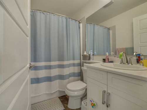 354 Mildred Dobbs Boulevard North, Lethbridge, AB 