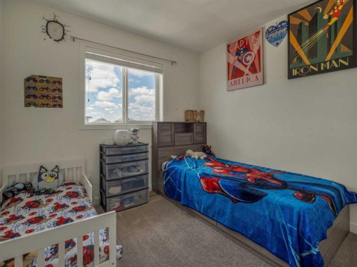 354 Mildred Dobbs Boulevard North, Lethbridge, AB 