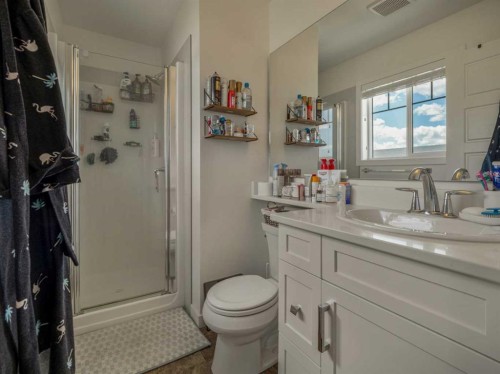 354 Mildred Dobbs Boulevard North, Lethbridge, AB 