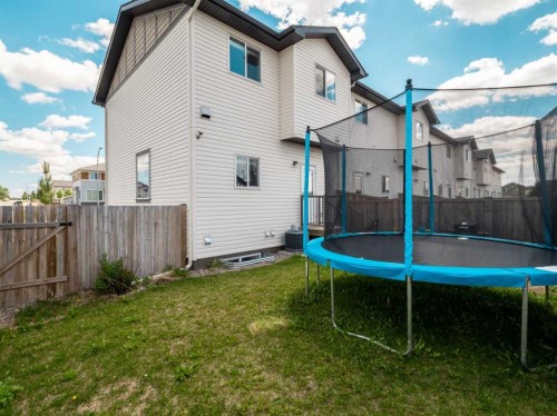 354 Mildred Dobbs Boulevard North, Lethbridge, AB 