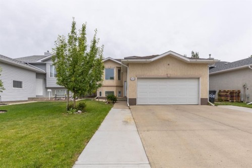 568 Heritage Boulevard WEST Lethbridge, AB T1K 7S4