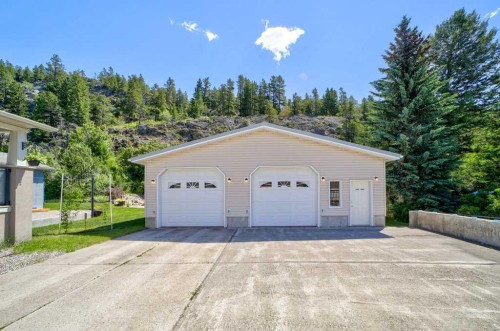 20541 25Th Avenue, Bellevue, AB - Outdoor