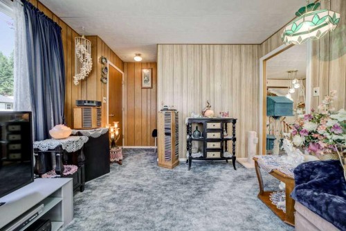 20541 25Th Avenue, Bellevue, AB - Indoor Photo Showing Other Room