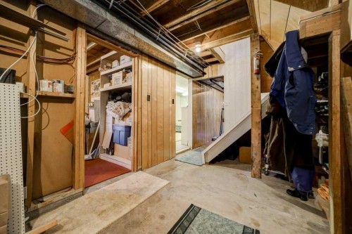 20541 25Th Avenue, Bellevue, AB - Indoor Photo Showing Basement