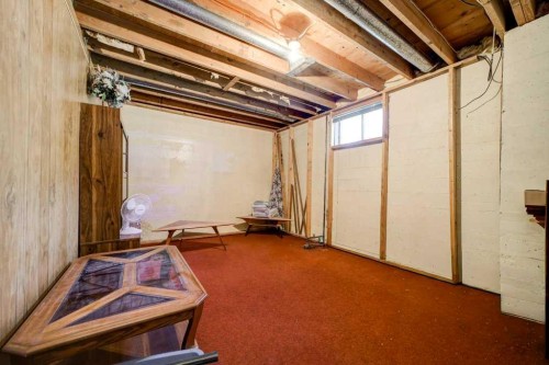 20541 25Th Avenue, Bellevue, AB - Indoor Photo Showing Basement