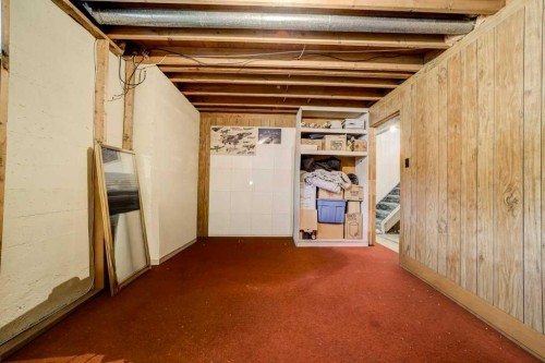 20541 25Th Avenue, Bellevue, AB - Indoor