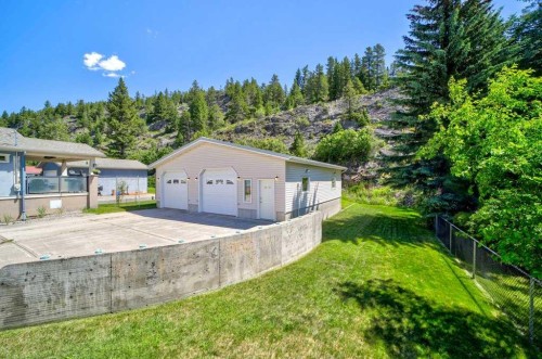 20541 25Th Avenue, Bellevue, AB - Outdoor