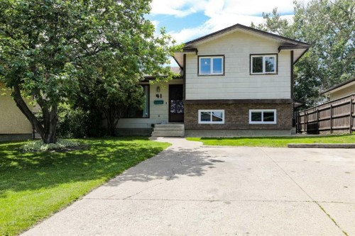 41 Rutgers Crescent WEST Lethbridge, AB T1K 4S8