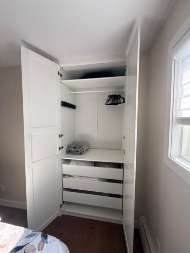 3733 21 Avenue South, Lethbridge, AB - Indoor Photo Showing Bedroom