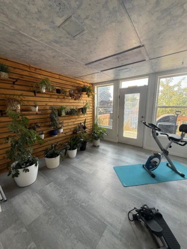 3733 21 Avenue South, Lethbridge, AB - Indoor