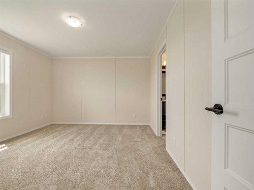 2037 Sunflower Crescent, Coaldale, AB - Indoor Photo Showing Other Room